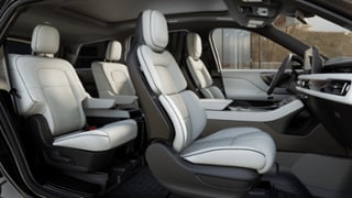 2025 Lincoln Lincoln Aviator Internal Image 1